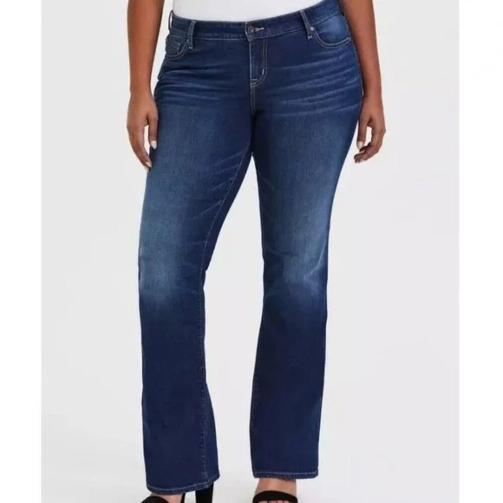 Torrid Jeans Relaxed Boot Cut Plus Size 30 Short Stretch High Rise‎ Classic
